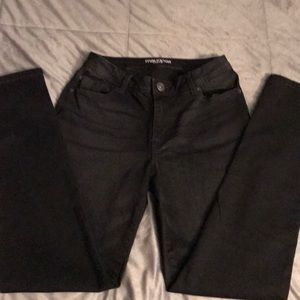 Maurices Curvy black jeans size 3/4